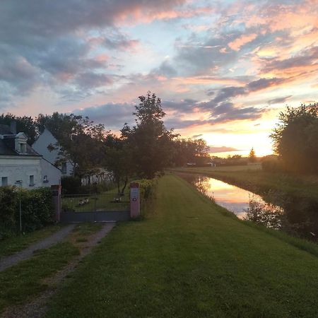 Petite Maison Au Bord Du Canal, 8' Zoo De Beauval, Pmr Noyers-sur-Cher Esterno foto